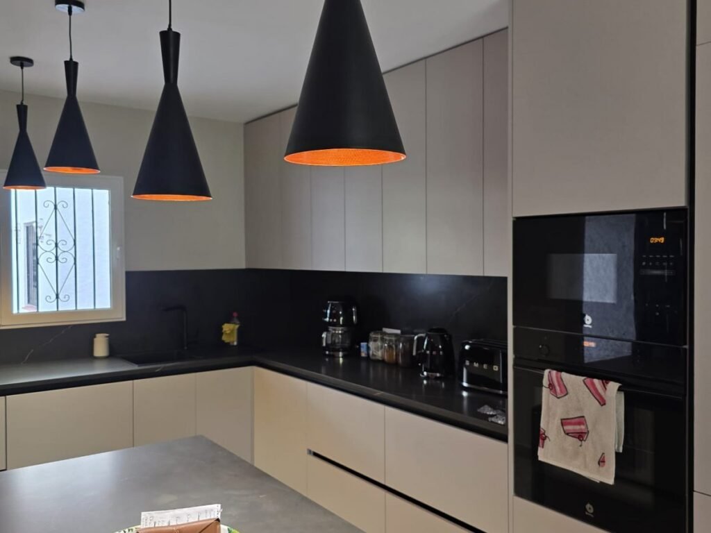 kitchen,homes and beyond kitchen
