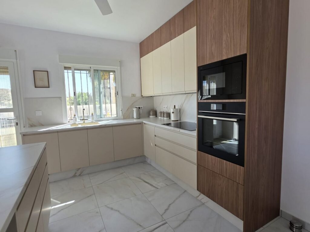 kitchens,bathrooms,furnitures in garrucha,homes and beyond kitchens